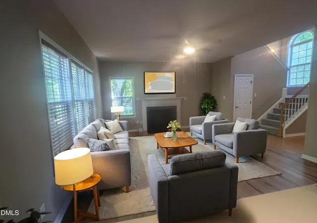 5th image of 1011 Scotsburg Trl, Hillsborough, NC 27278 | MLS# 10171144