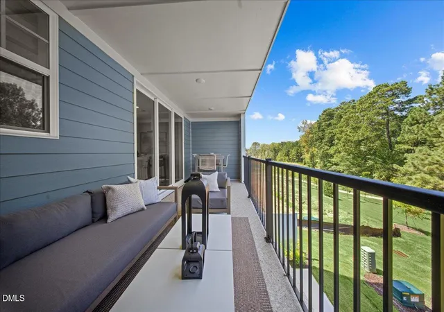 Photo 4 of Sale Pending at 10910 Berry Woods Ln, Raleigh, NC 27617 | MLS# 10171030 | Listing updated on 2026-07-18