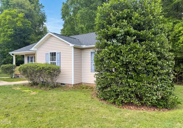 Homes for sale in Benson, NC | 11 N Carolina Ave, Benson, NC 27504 | MLS# 10172311
