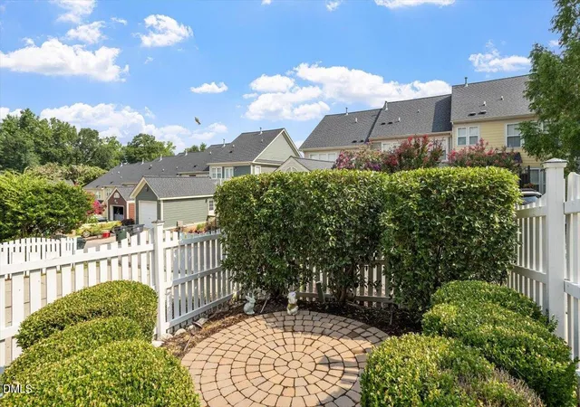Photo 3 of Single family home for sale at 441 Magdala Pl, Apex, NC 27502 | MLS# 10183910 | Listing updated on 2026-09-28