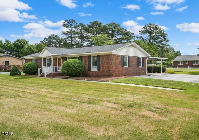 Homes for sale in Kenly, NC | 606 E Fremont St, Kenly, NC 27542 | MLS# 10171480
