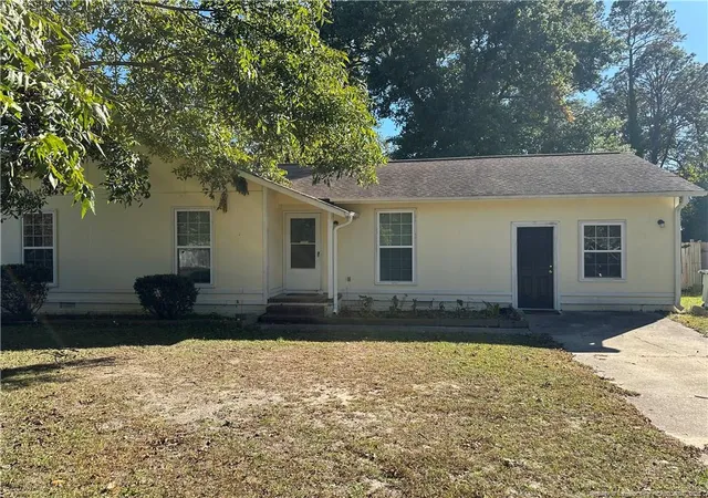 Photo 1 of Single family home for sale at 6413 Winter Park Dr, Fayetteville, NC 28304 | MLS# 763567 | Listing updated on 2026-07-18