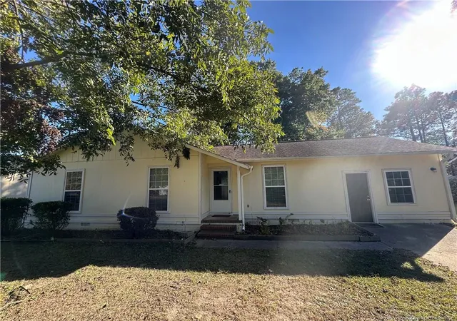 Photo 2 of Single family home for sale at 6413 Winter Park Dr, Fayetteville, NC 28304 | MLS# 763567 | Listing updated on 2026-07-18