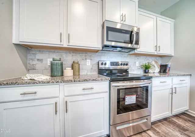 Photo 3 of Single family home for sale at 320 Ember St, Zebulon, NC 27597 | MLS# 10189119 | Listing updated on 2026-09-05