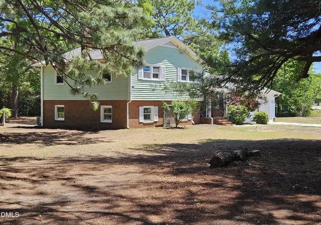 2nd image of 4603 Rosehill Rd, Fayetteville, NC 28311 | MLS# 10171483
