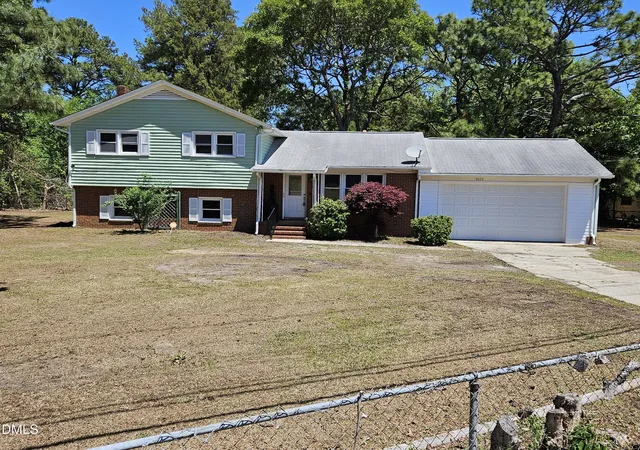 33rd image of 4603 Rosehill Rd, Fayetteville, NC 28311 | MLS# 10171483