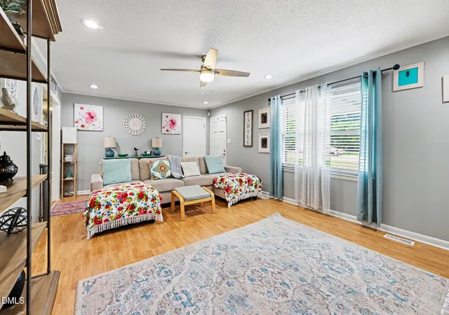 Photo 4 of Single family home for sale at 5 Eden Dr, Smithfield, NC 27577 | MLS# 10171201 | Listing updated on 2026-08-26