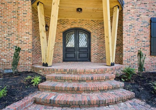 Photo 3 of Sale Pending at 400 Kingsford Ct, Fayetteville, NC 28314 | MLS# 763611 | Listing updated on 2026-09-09