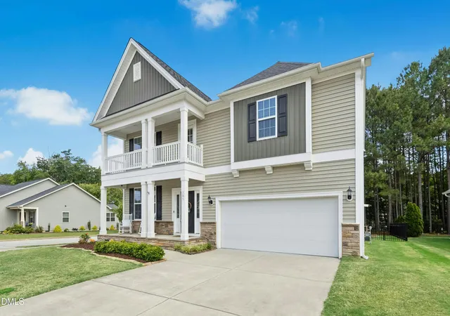 2nd image of 701 Minerva Dale Dr, Fuquay Varina, NC 27526 | MLS# 10171737