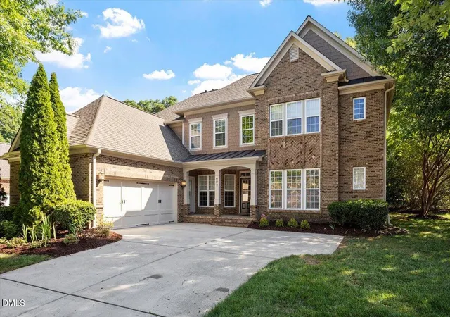 2nd image of 902 Ravendale Pl, Cary, NC 27513 | MLS# 10179523