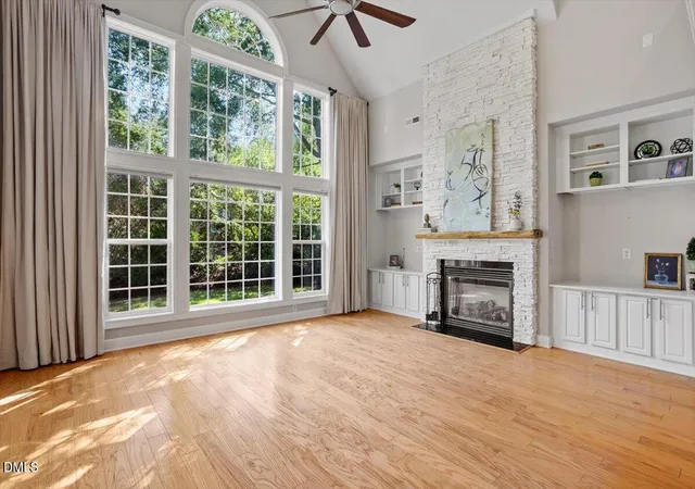 3rd image of 902 Ravendale Pl, Cary, NC 27513 | MLS# 10179523