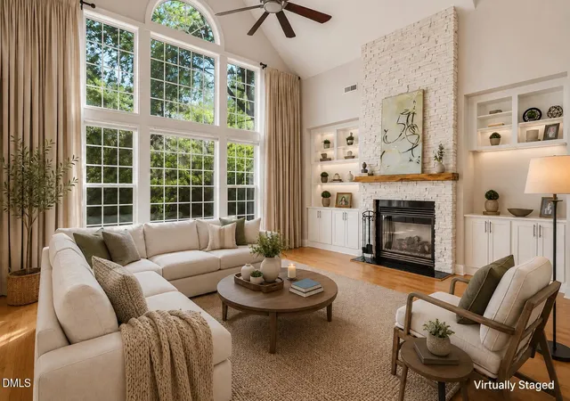 4th image of 902 Ravendale Pl, Cary, NC 27513 | MLS# 10179523