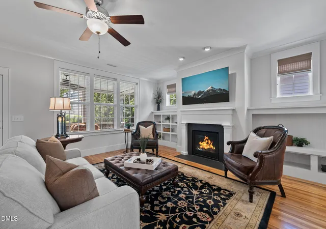 Photo 3 of Sale Pending at 109 Mearleaf Pl, Holly Springs, NC 27540 | MLS# 10171693 | Listing updated on 2026-07-18