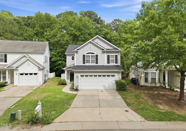 Homes for sale in Durham, NC | 1411 Crimson Creek Dr, Durham, NC 27713 | MLS# 10171253