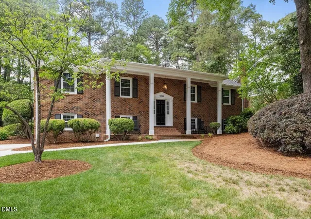 Photo 2 of Single family home for sale at 4805 Kilkenny Pl, Raleigh, NC 27612 | MLS# 10171302 | Listing updated on 2026-09-30