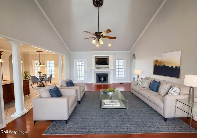 3rd image of 824 Camwheel Dr, Hope Mills, NC 28348 | MLS# 10171371