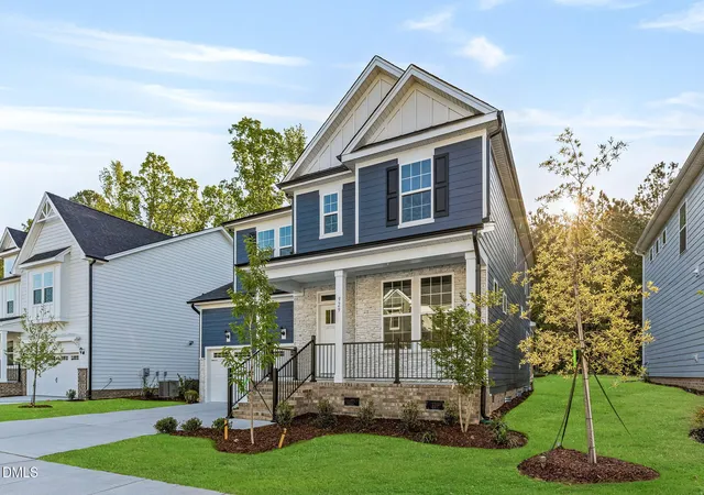 Photo 3 of Single family home for sale at 929 Bostonian Dr, Knightdale, NC 27545 | MLS# 10171316 | Listing updated on 2026-10-05