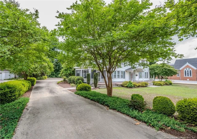 Homes for sale in Red Springs, NC | 212 E Third Ave, Red Springs, NC 28377 | MLS# 763334