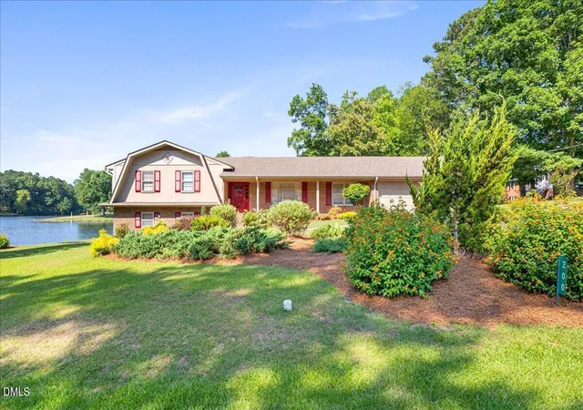 Photo 1 of Single family home for sale at 200 Edgewater Dr, Broadway, NC 27505 | MLS# 10171448 | Listing updated on 2026-09-28