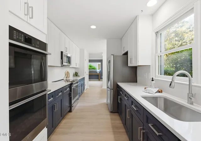 5th image of 100 Riverbirch Pt, Carrboro, NC 27510 | MLS# 10173834