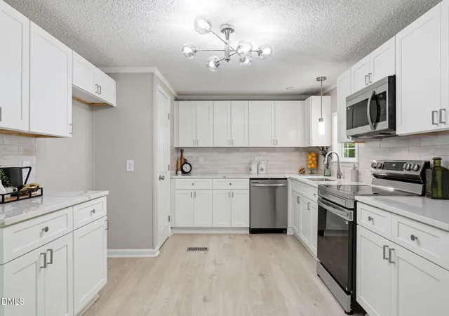 3rd image of 3841 Dodge Rd, Durham, NC 27704 | MLS# 10181056