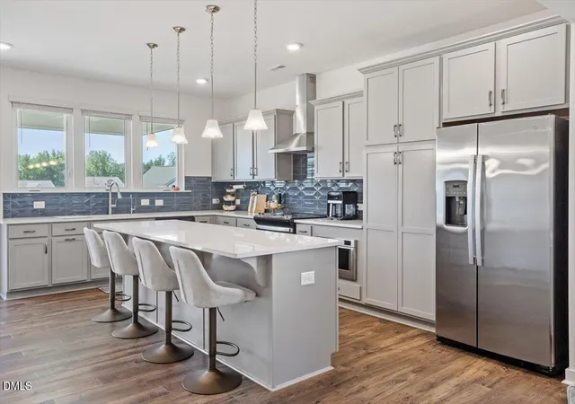 Photo 2 of Single family home for sale at 811 Bent Willow Dr, Clayton, NC 27527 | MLS# 10171764 | Listing updated on 2026-09-13
