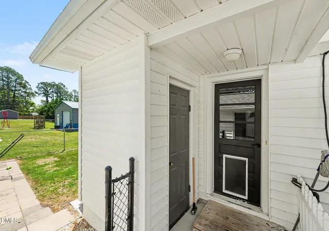 Homes for sale in Pikeville, NC | 106 N Fort St, Pikeville, NC 27863 | MLS# 10171672