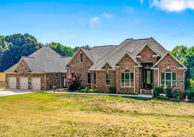 Photo 1 of Single family home for sale at 2925 Boy Wood Rd, Graham, NC 27253 | MLS# 10172584 | Listing updated on 2026-08-20