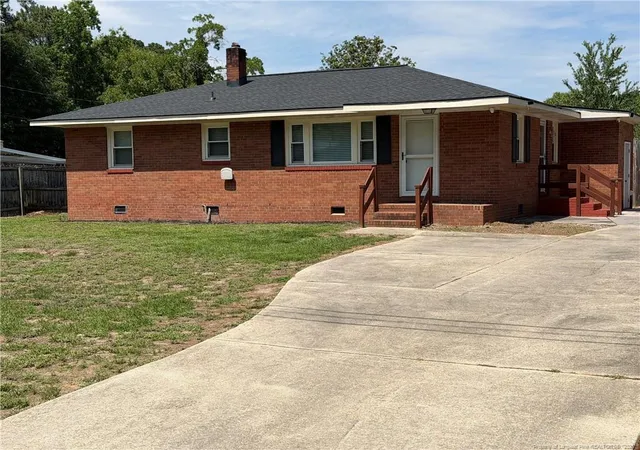 Photo 1 of Sale Pending at 1747 Wayne Ln, Fayetteville, NC 28304 | MLS# 763723 | Listing updated on 2026-07-18