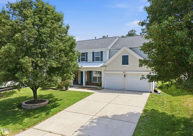 Photo 3 of Single family home for sale at 205 Shakespeare St, Morrisville, NC 27560 | MLS# 10172301 | Listing updated on 2026-08-02