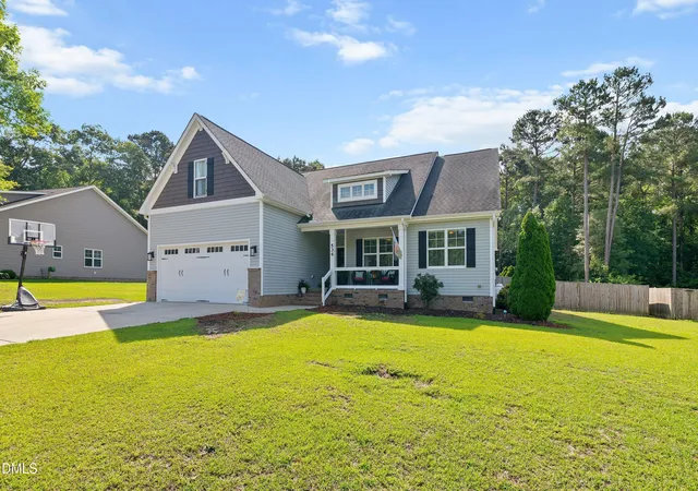 3rd image of 534 Wood Valley Dr, Four Oaks, NC 27524 | MLS# 10171698