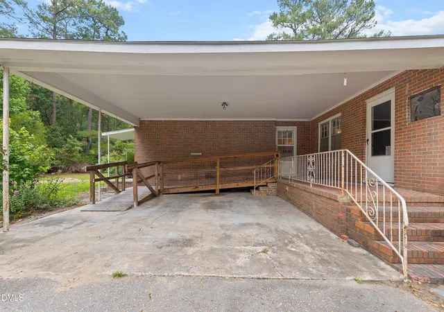 Photo 4 of Sale Pending at 647 Mallard Rd, Smithfield, NC 27577 | MLS# 10176947 | Listing updated on 2026-09-03
