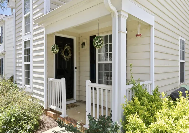 4th image of 304 Stone Hedge Ct, Holly Springs, NC 27540 | MLS# 10171917