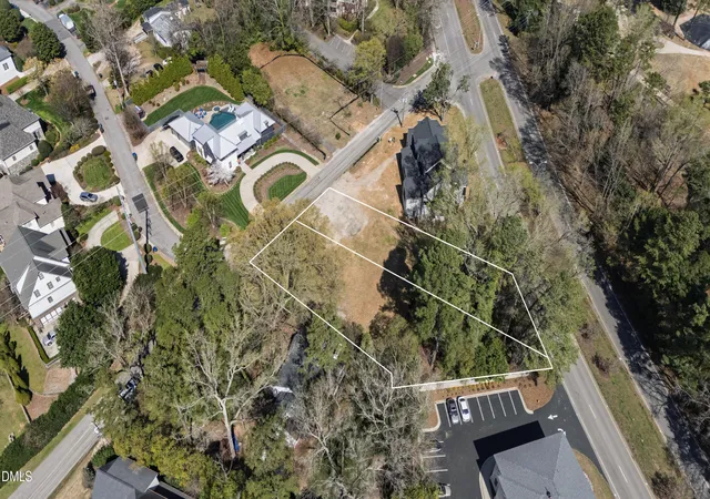 Photo 1 of Sale Pending at 107 Edenburgh Rd, Raleigh, NC 27608 | MLS# 10172565 | Listing updated on 2026-09-29