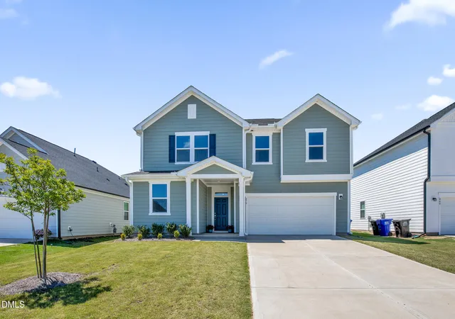 Photo 1 of Single family home for sale at 270 Chestnut Oak Ln, Lillington, NC 27546 | MLS# 10171857 | Listing updated on 2026-09-20