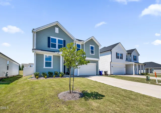 Photo 3 of Single family home for sale at 270 Chestnut Oak Ln, Lillington, NC 27546 | MLS# 10171857 | Listing updated on 2026-09-20