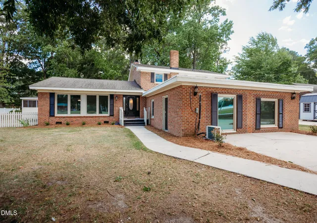Photo 1 of Single family home for sale at 3103 Tilghman Rd N, Wilson, NC 27896 | MLS# 10172100 | Listing updated on 2026-09-14