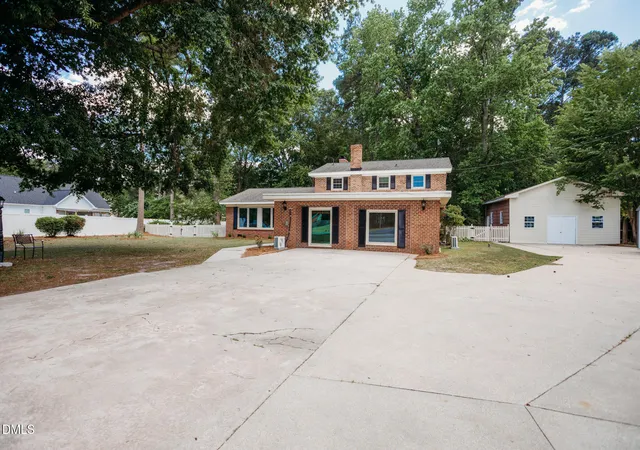 Photo 2 of Single family home for sale at 3103 Tilghman Rd N, Wilson, NC 27896 | MLS# 10172100 | Listing updated on 2026-09-14
