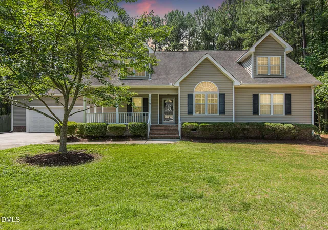Photo 1 of Single family home for sale at 25 Shellcross Ct, Youngsville, NC 27596 | MLS# 10178535 | Listing updated on 2026-08-26