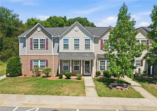 Homes for sale in Whitsett, NC | 1168 Brooksridge Wy, Whitsett, NC 27377 | MLS# 763793