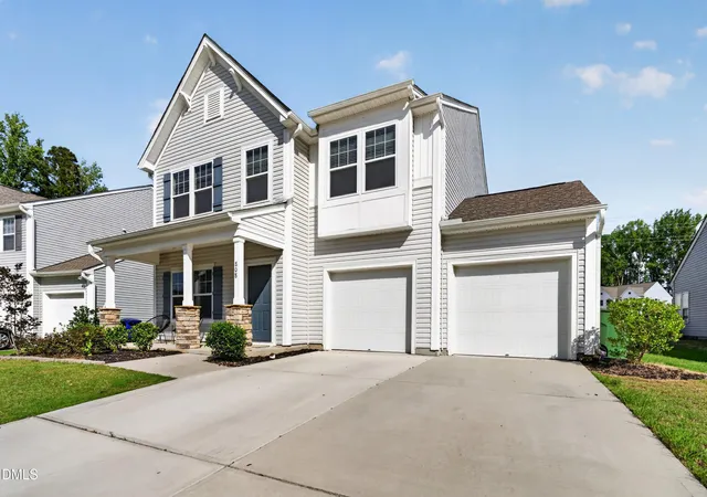 3rd image of 808 Atlantis St, Fuquay Varina, NC 27526 | MLS# 10172016