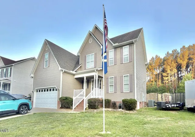 Photo 2 of Single family home for sale at 215 Yesteryear Ct, Angier, NC 27501 | MLS# 10171905 | Listing updated on 2026-08-03
