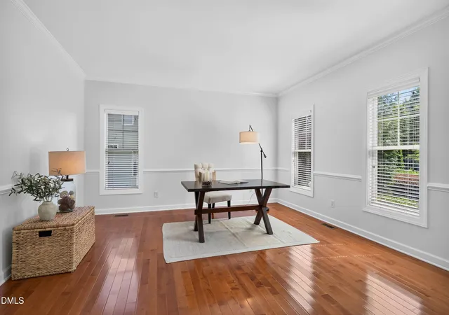 Photo 4 of Single family home for sale at 808 City Walls St, Cary, NC 27513 | MLS# 10185951 | Listing updated on 2026-09-16