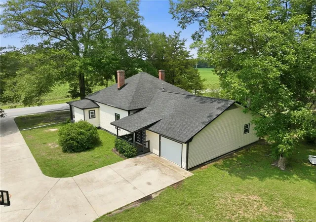 Photo 1 of Single family home for sale at 908 Middle Rd, Fayetteville, NC 28312 | MLS# 763719 | Listing updated on 2026-09-01