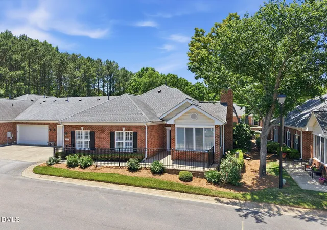 2nd image of 4620 Ludwell Branch Ct, Raleigh, NC 27612 | MLS# 10172330