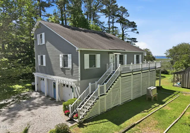 Single family home for sale at 174 Windy Point Rd, Beaufort, NC 28516 | MLS# 10172231