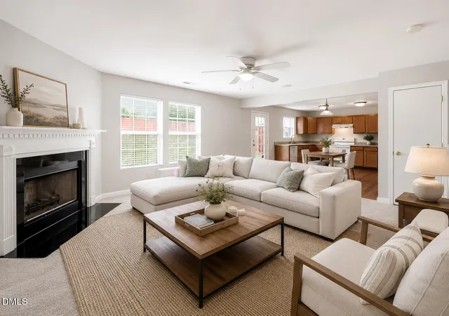 4th image of 410 Walnut Crossing Dr, Whitsett, NC 27377 | MLS# 10173439