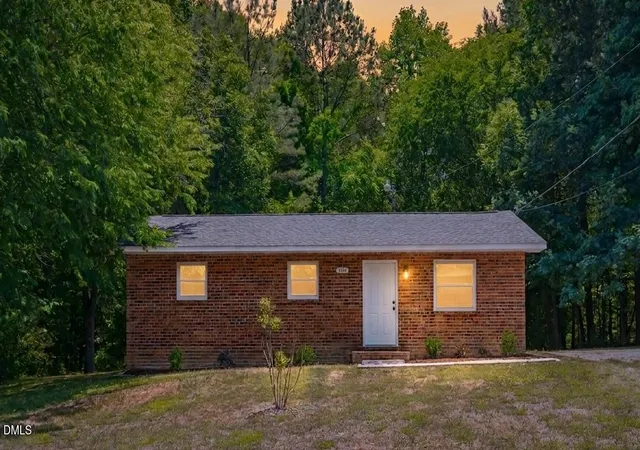 Photo 2 of Single family home for sale at 504 Tuliptree Rd, Hillsborough, NC 27278 | MLS# 10173331 | Listing updated on 2026-09-16