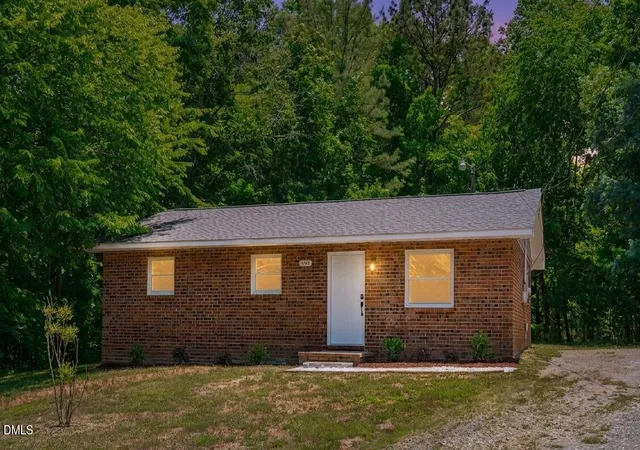 Photo 3 of Single family home for sale at 504 Tuliptree Rd, Hillsborough, NC 27278 | MLS# 10173331 | Listing updated on 2026-09-16