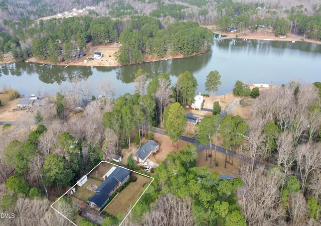 2nd image of 1104 Oldham Lake Rd, Sanford, NC 27330 | MLS# 10172162